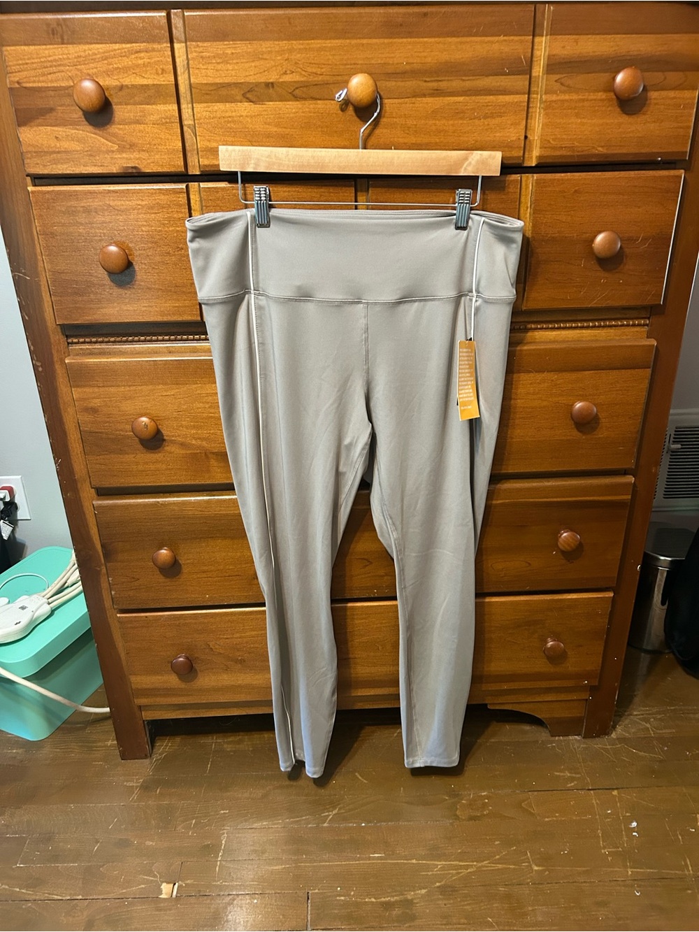NWT Avia Leggings
